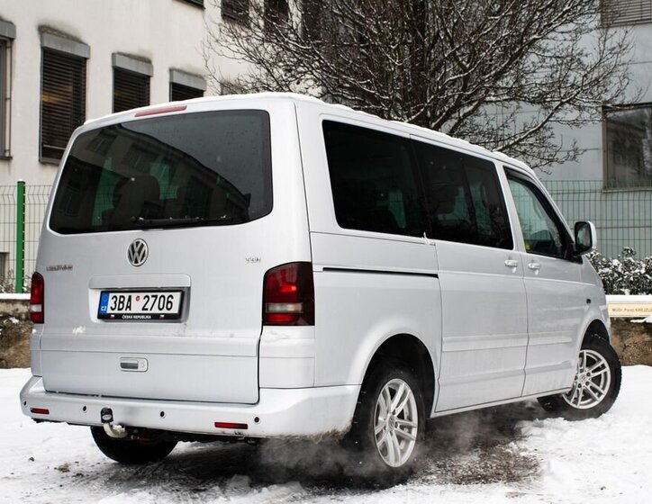 Volkswagen Ostatní VAN-Minibus 2,5 l 128 kw