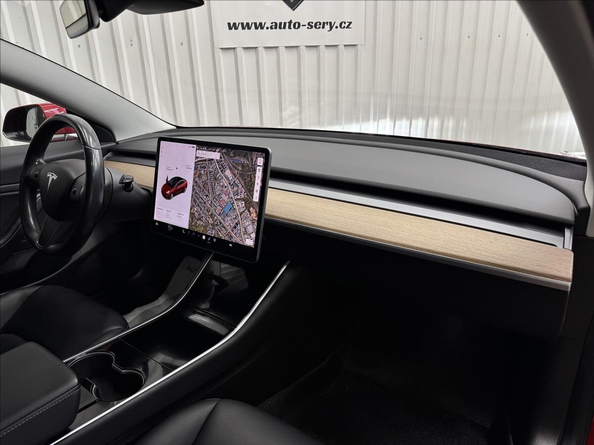 Tesla Model 3 Liftback 0,0 324 kw