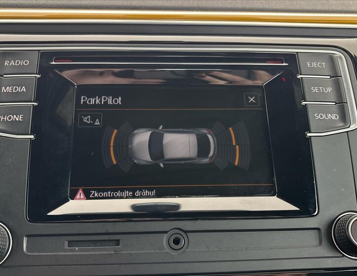 Volkswagen Beetle Hatchback 1,2 l 77 kw