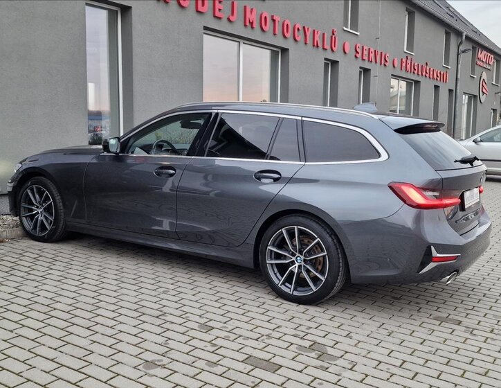 BMW Řada 3 7