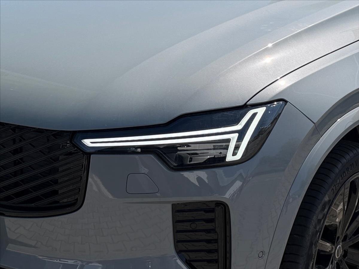 Volvo XC90 SUV / Terénní 2,0 l 0