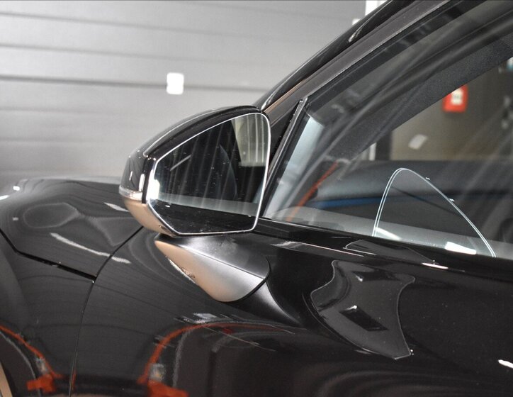 Volvo EX30 SUV / Terénní 0,0 315 kw