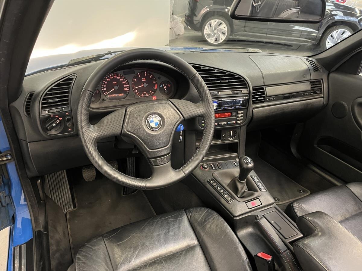 BMW Řada 3 Kabriolet 2,0 l 110 kw