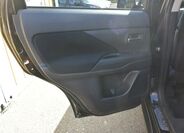 Mitsubishi Outlander 26