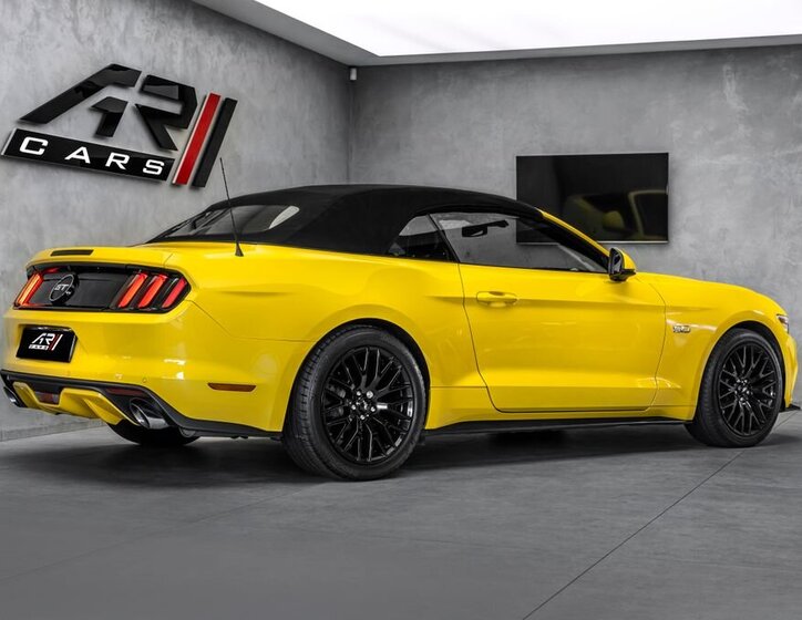 Ford Mustang 7