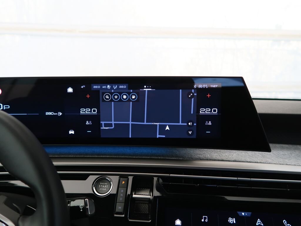 Peugeot 3008 SUV 1,2 l 100 kw