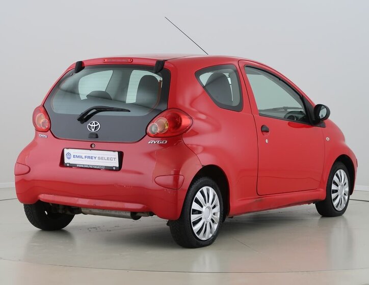 Toyota Aygo Hatchback 998,0 50 kw