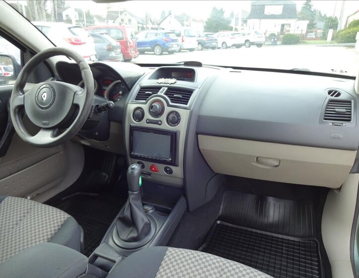 Renault Mégane Hatchback 1,4 l 72 kw