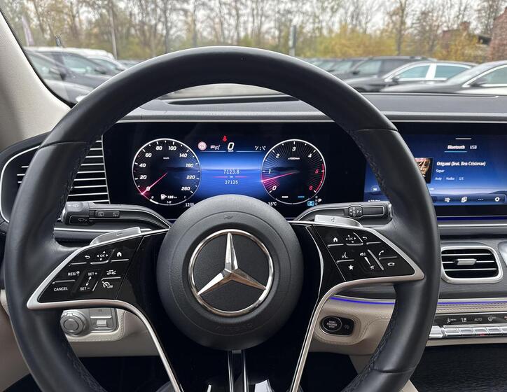 Mercedes-Benz GLE 11