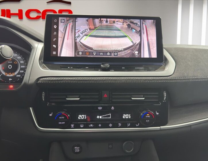 Nissan Qashqai SUV / Terénní 1,3 l 116 kw