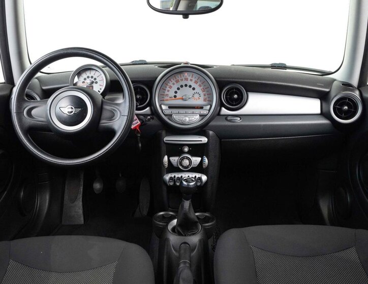 Mini Cooper Hatchback 1,4 l 70 kw