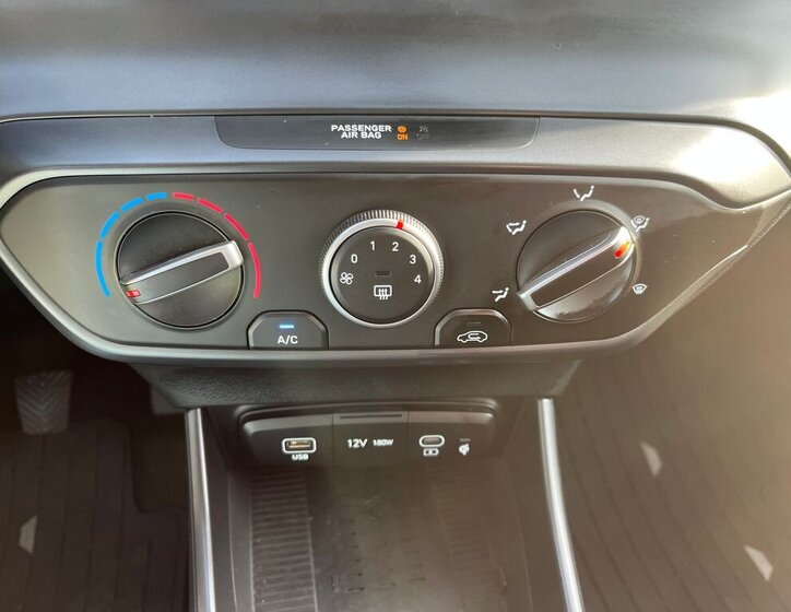 Hyundai i20 Hatchback 1,2 l 57 kw