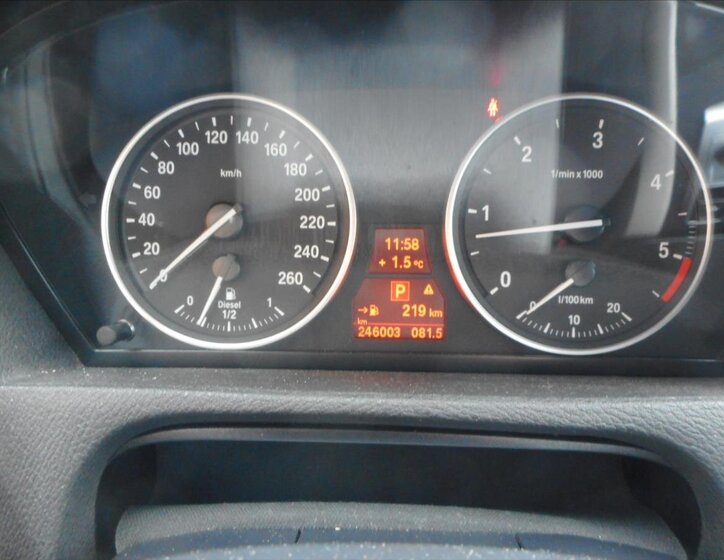 BMW X5 SUV / Terénní 3,0 l 180 kw