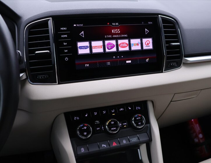 Škoda Karoq SUV / Terénní 1,5 l 110 kw