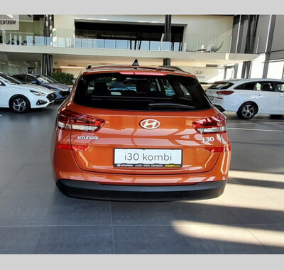 Hyundai i30 4