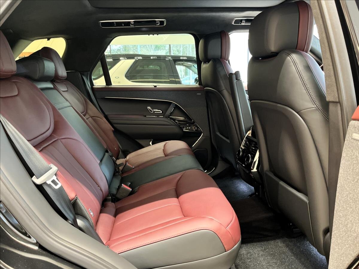 Land Rover Range Rover Sport SUV / Terénní 3,0 l 221 kw