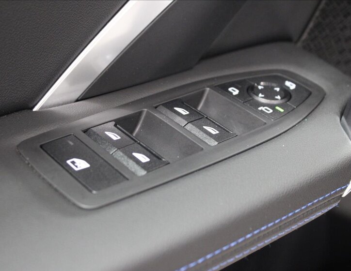 BMW X1 SUV 2,0 l 145 kw