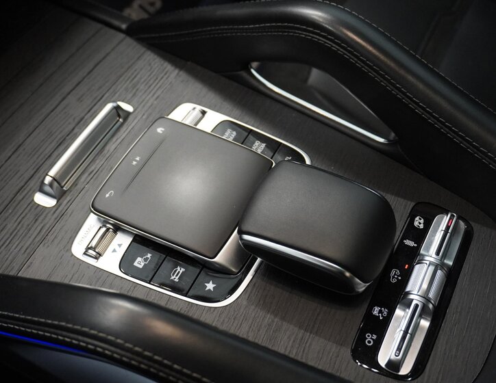 Mercedes-Benz GLS SUV / Terénní 4,0 l 450 kw