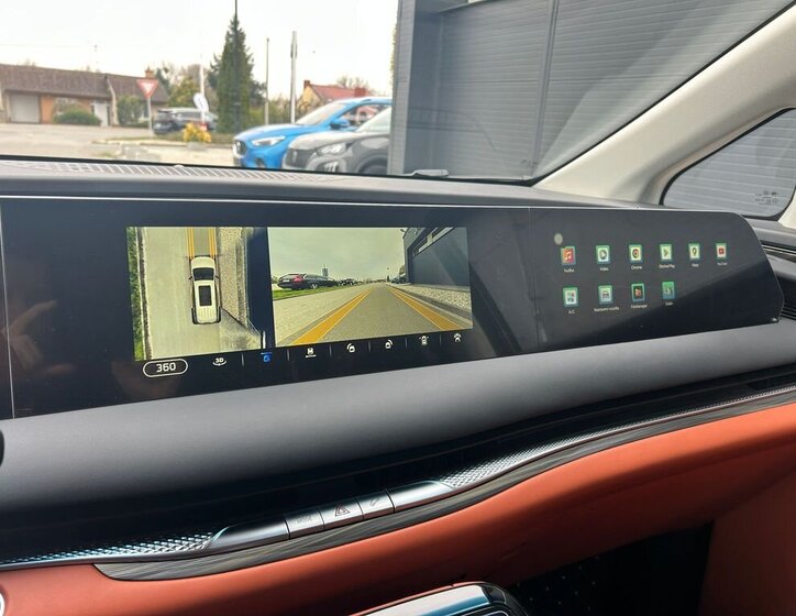 Dongfeng Ostatní MPV 1,5 l 255 kw