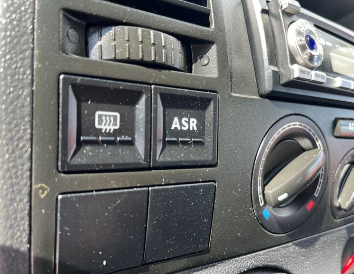 Volkswagen Transporter 24