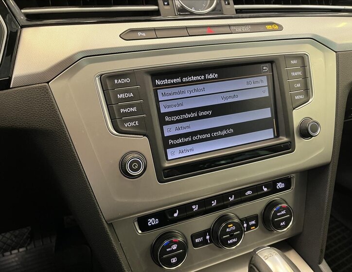 Volkswagen Passat Kombi 2,0 l 140 kw