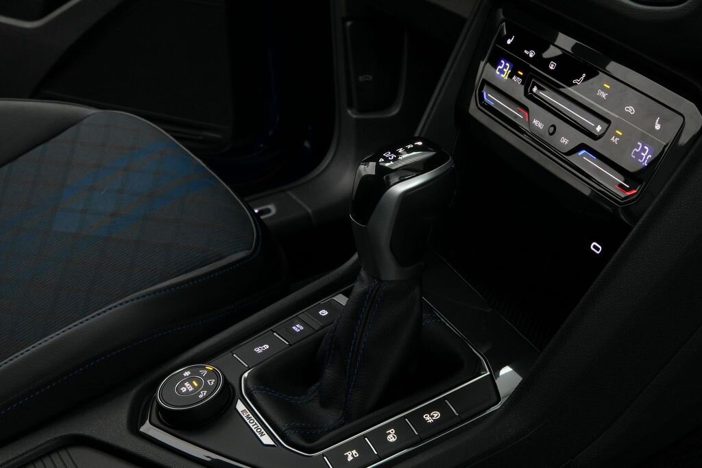 Volkswagen Tiguan SUV 2,0 l 235 kw