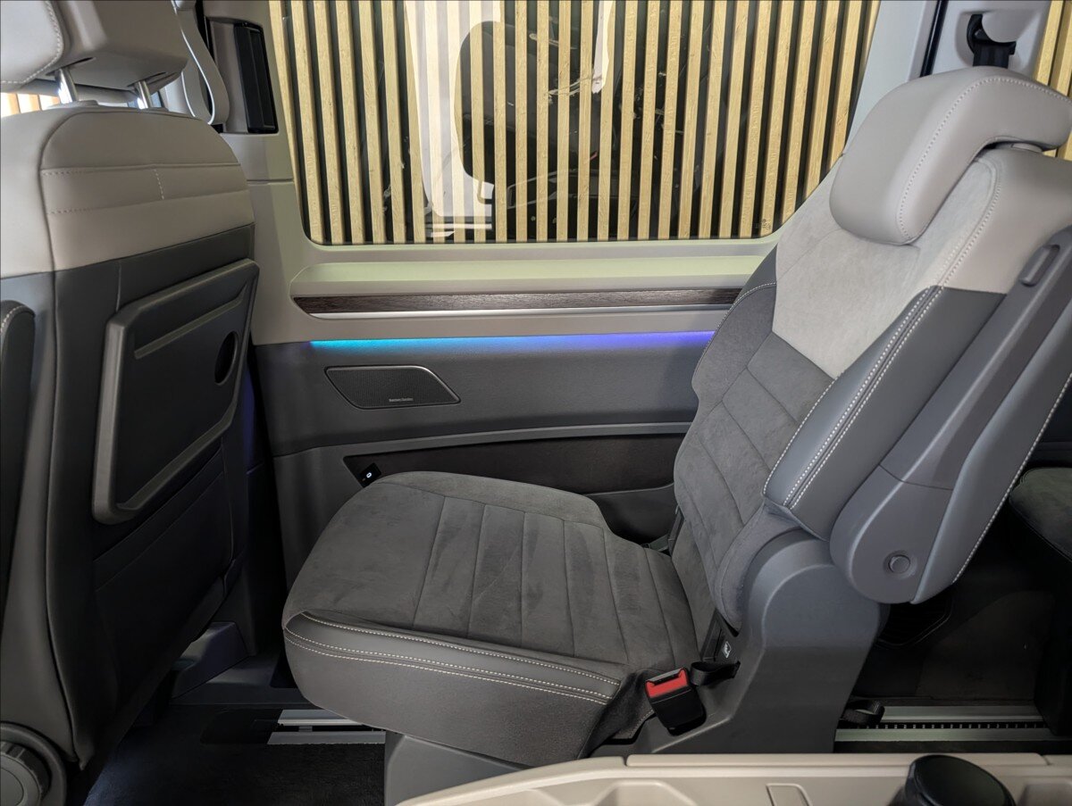 Volkswagen Multivan VAN / Minibus 0,0 180 kw