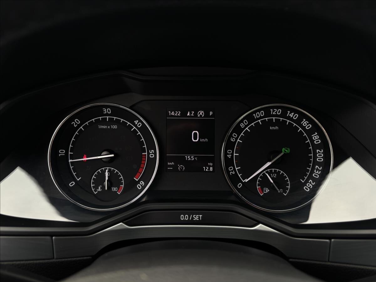 Škoda Superb Sedan / Limuzína 2,0 l 140 kw