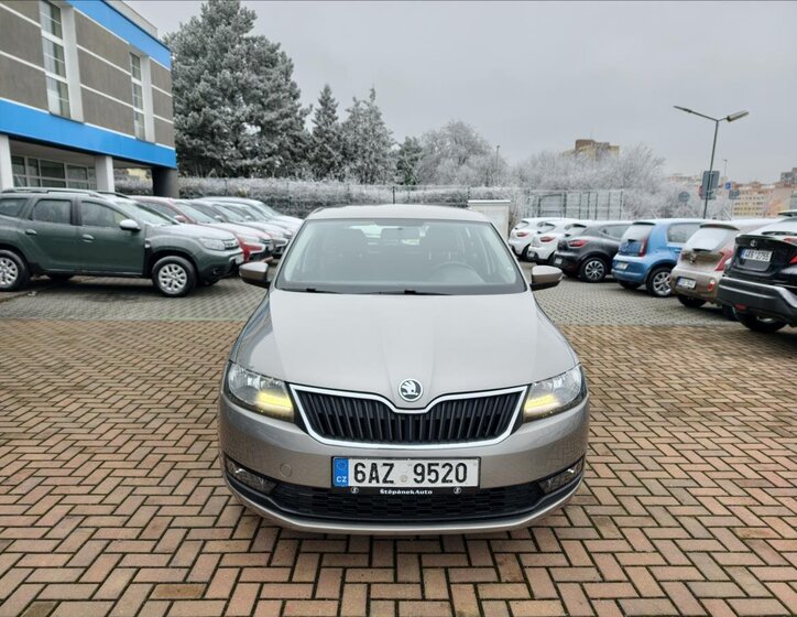 Škoda Rapid Hatchback 999,0 81 kw
