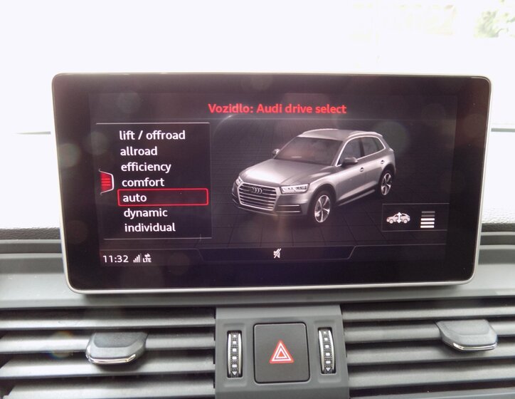 Audi Q5 SUV 2,0 l 140 kw