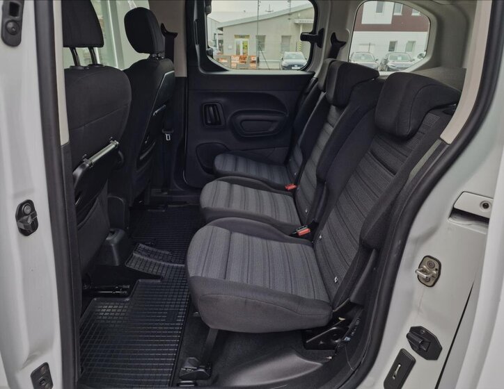 Opel Combo MPV 1,5 l 75 kw