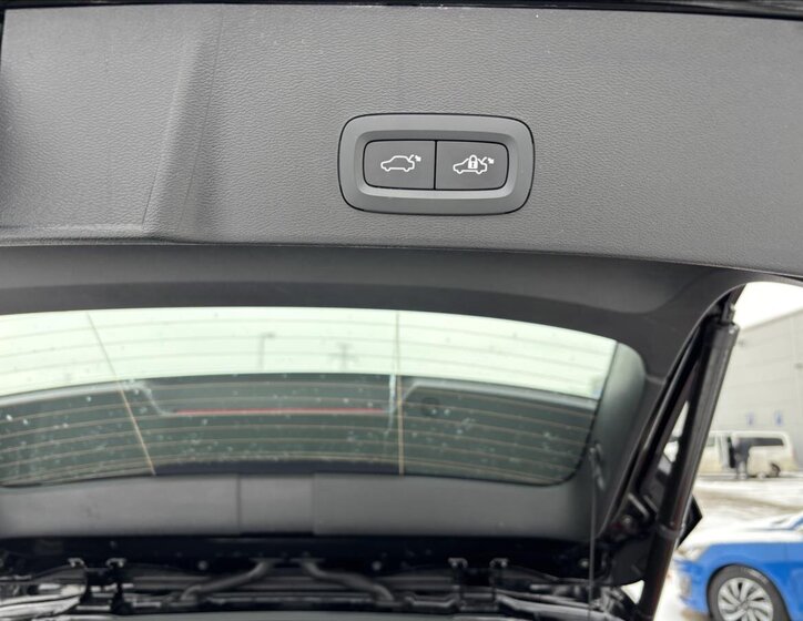 Volvo XC40 Kombi 2,0 l 145 kw