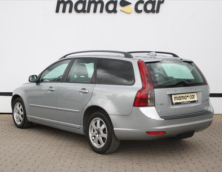 Volvo V50 5