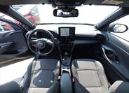 Toyota Yaris Cross 12