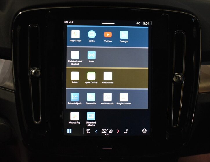 Volvo EX40 SUV / Terénní 0,0 325 kw