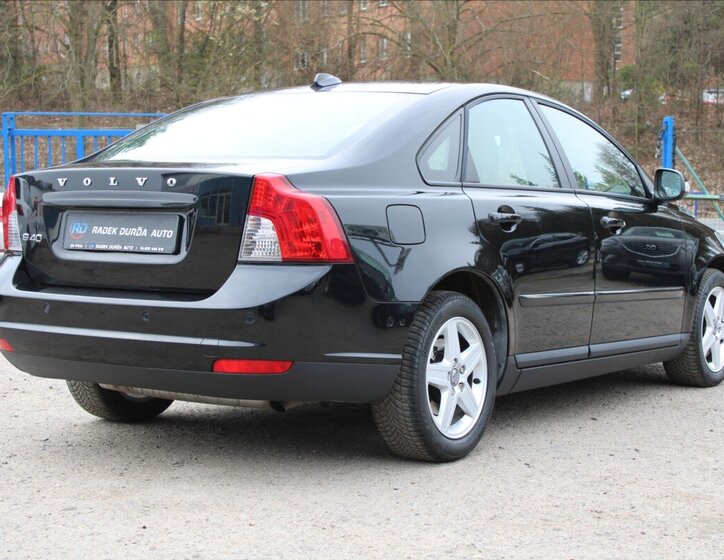 Volvo S40 Sedan / Limuzína 2,4 l 125 kw