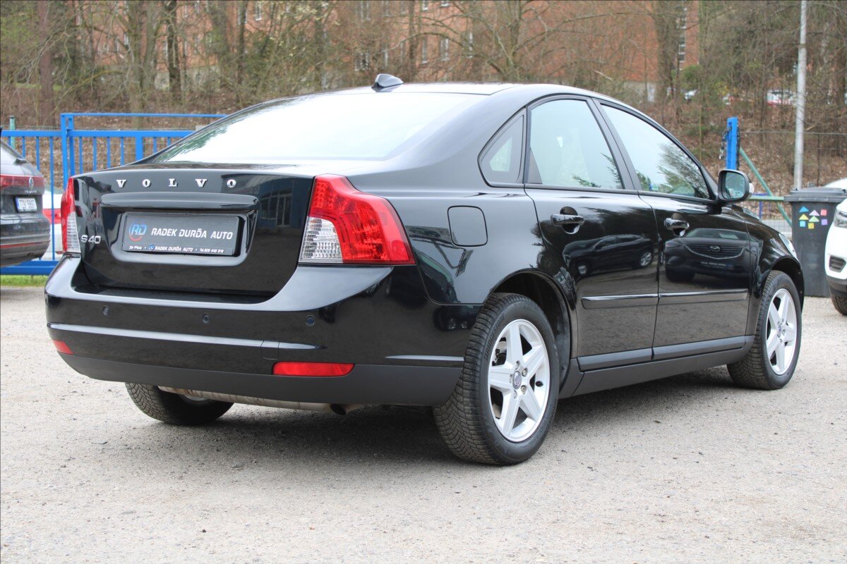 Volvo S40 Sedan / Limuzína 2,4 l 125 kw