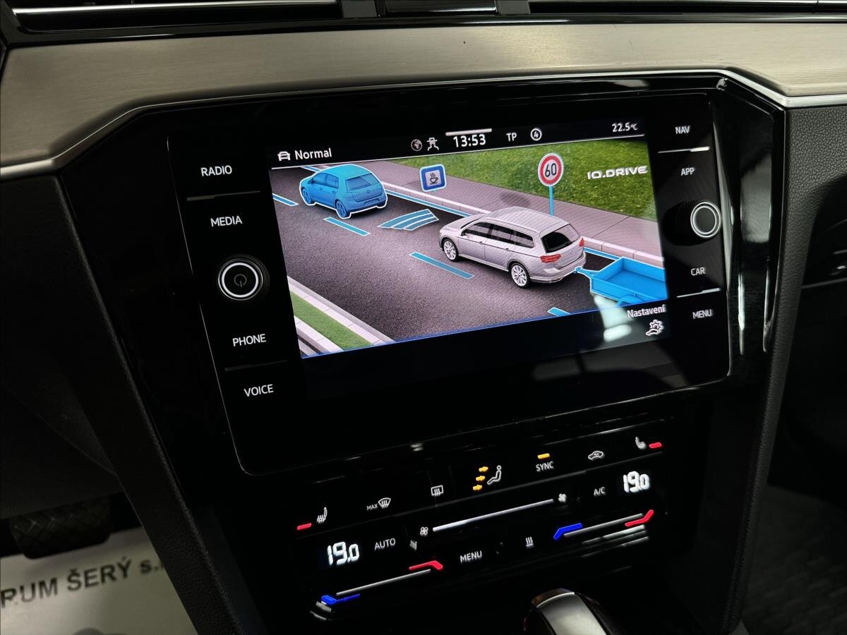 Volkswagen Passat Kombi 2,0 l 147 kw