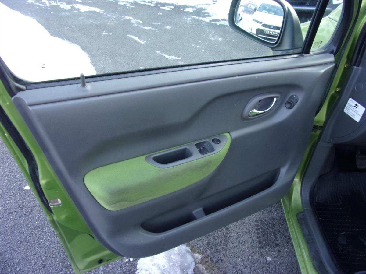 Opel Agila Kombi 973,0 43 kw