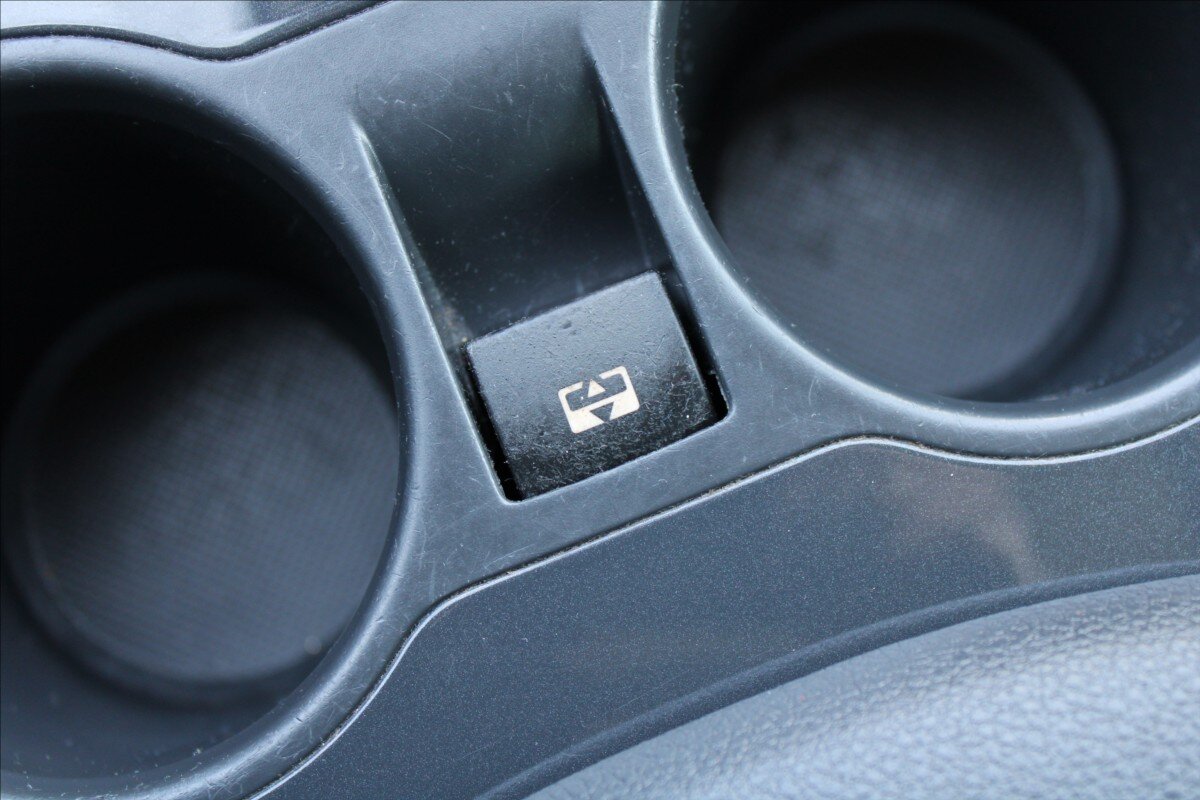 Peugeot 3008 MPV 1,6 l 80 kw