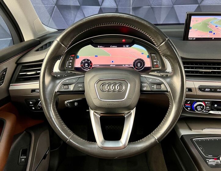 Audi Q7 13