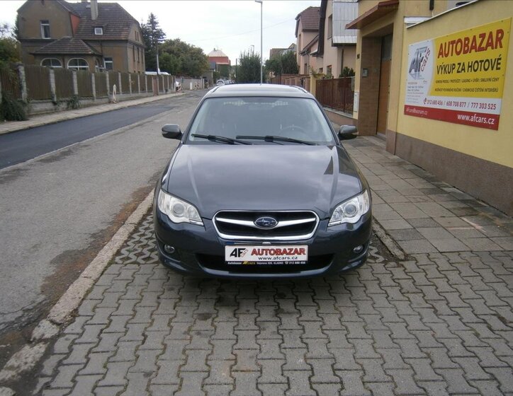 Subaru Legacy Kombi 2,0 l 121 kw