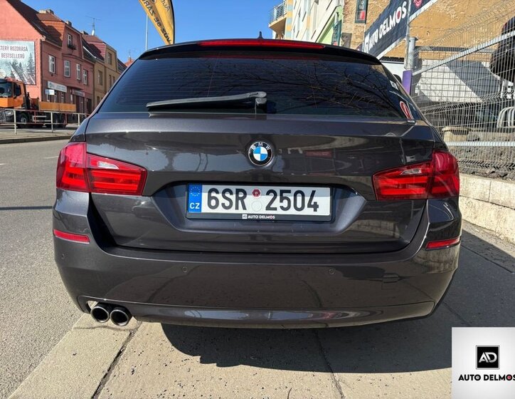 BMW Řada 5 Kombi 3,0 l 190 kw