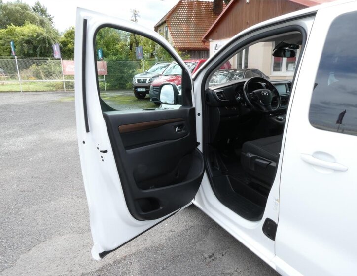 Toyota ProAce Verso Kombi 2,0 l 130 kw
