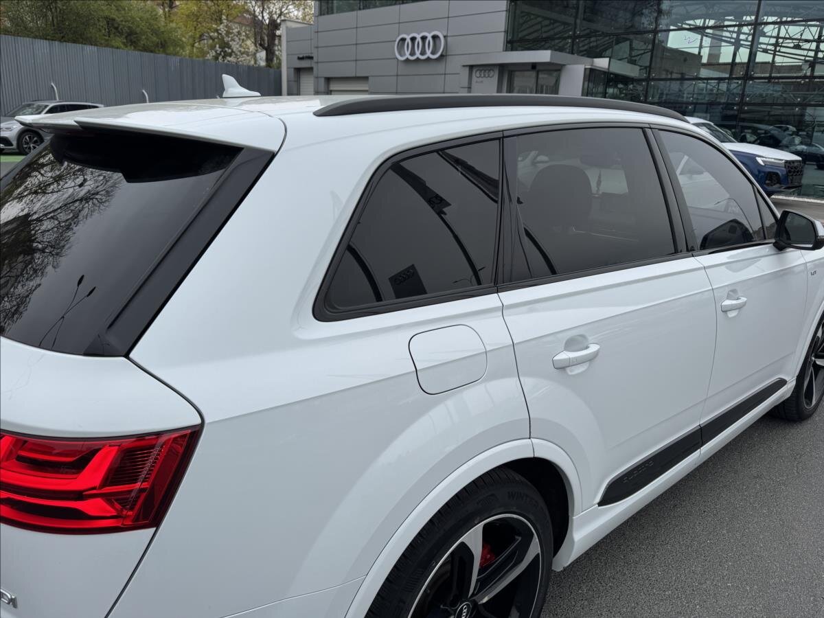 Audi SQ7 SUV / Terénní 4,0 l 320 kw