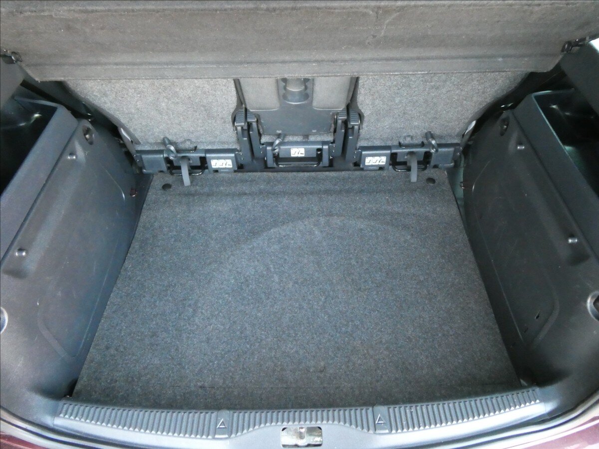 Škoda Roomster Kombi 1,2 l 63 kw