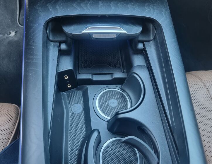 Mercedes-Benz Třídy E 12