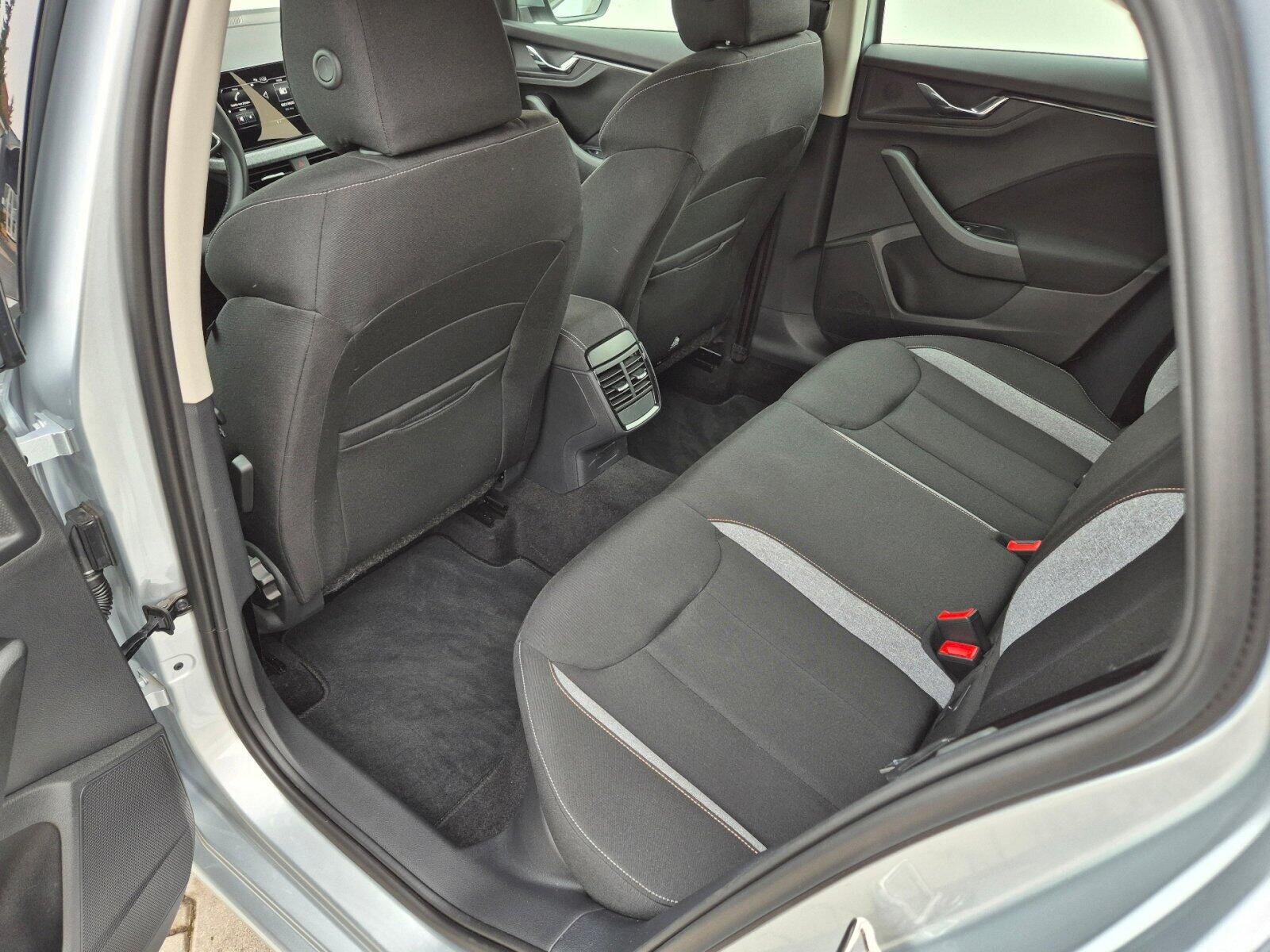 Škoda Scala Hatchback 1,0 l 85 kw