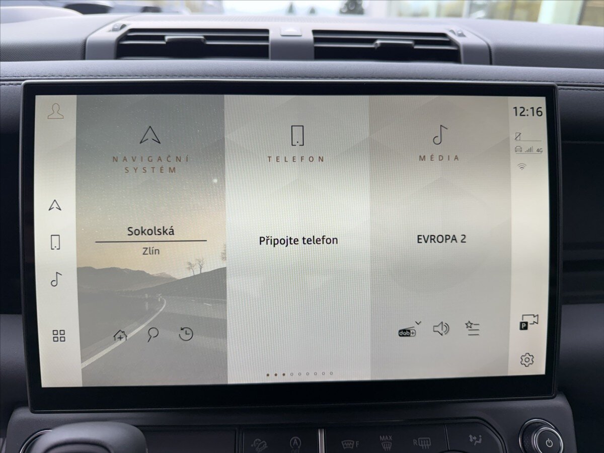 Land Rover Defender SUV / Terénní 3,0 l 184 kw