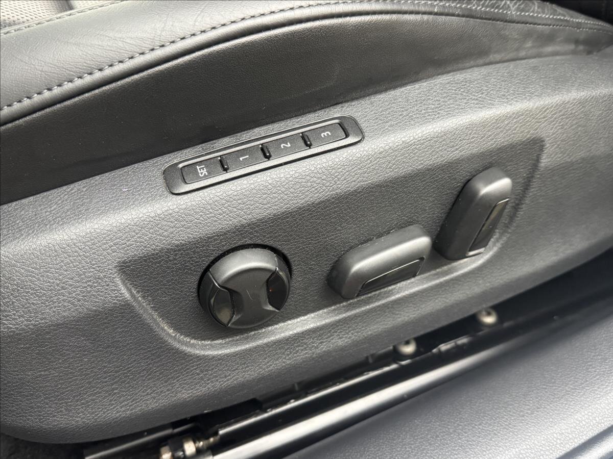 Škoda Superb Kombi 2,0 l 140 kw